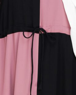 Colour Blocked Onion Pink Abaya - Image 7