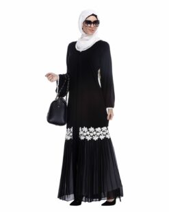 Alternative view of Black Pleated Abaya