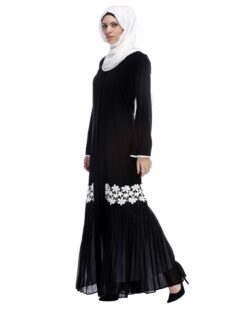 Black Pleated Abaya - Image 4
