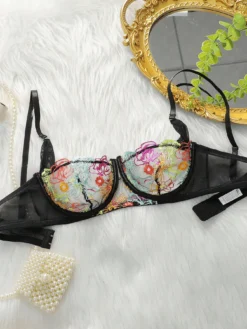 Valentine's Day Lace Embroidery Underwire Bra For Women