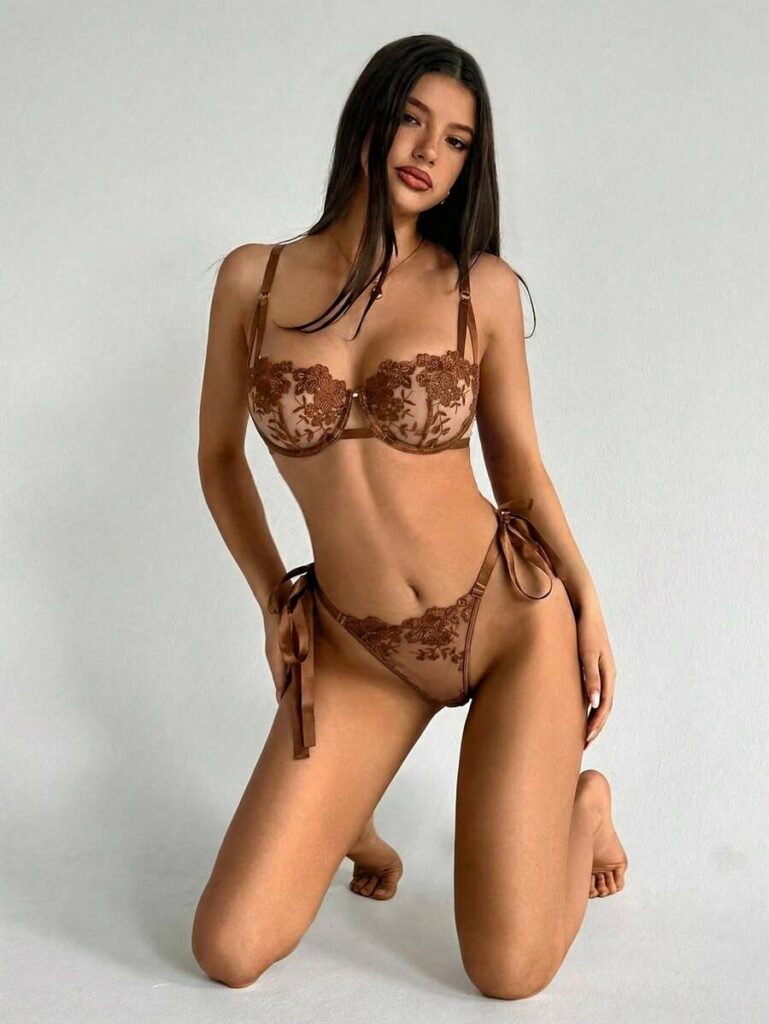 Embroidered Lace-Up Women's Lingerie Set