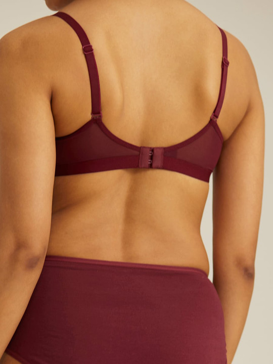 Women Padded Wireless Tshirt Bra - Maroon