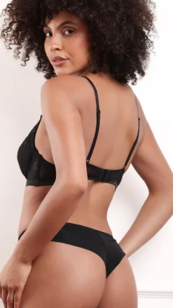 Floral Lace Mid-Coverage Bra