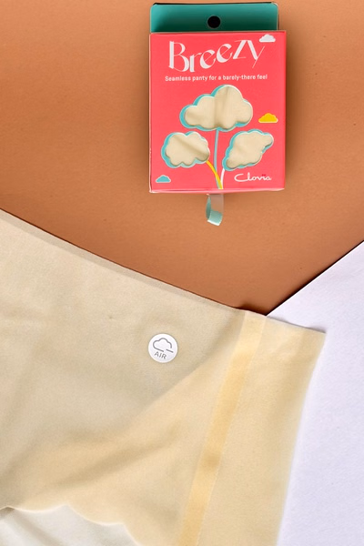 Breezy Seamless Hipster Panty in Lemon Yellow