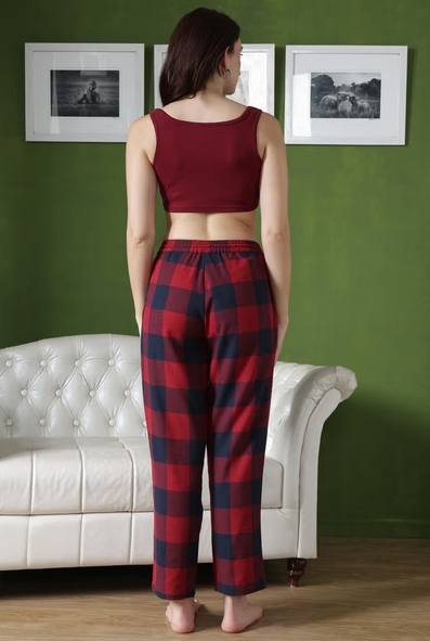 Classic Checkered Pyjama in Maroon - Cotswool